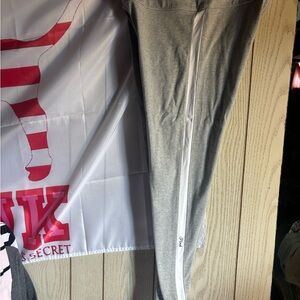 VS PINK LEGGINGS SZ XL